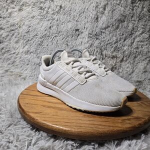 Adidas Racer  Gum Bottom Shoes TR21 Womens Size 8 Sneakers White Running GX4207